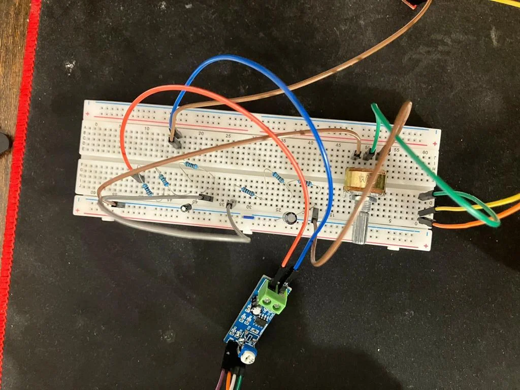 hardware_on_breadboard