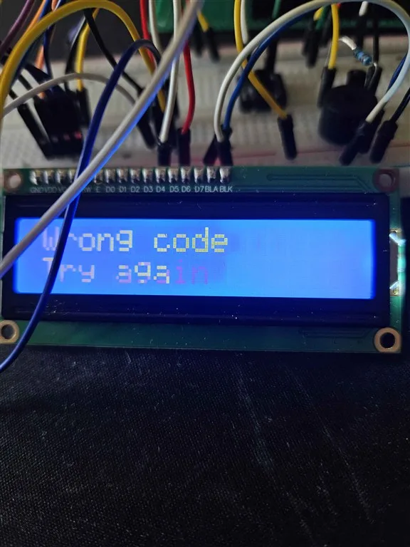 Locked mode after wrong code