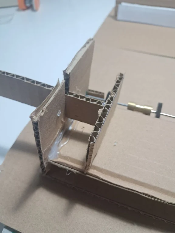 Pushing mechanism