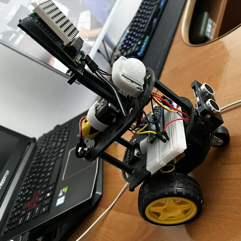 Hardware side-photo